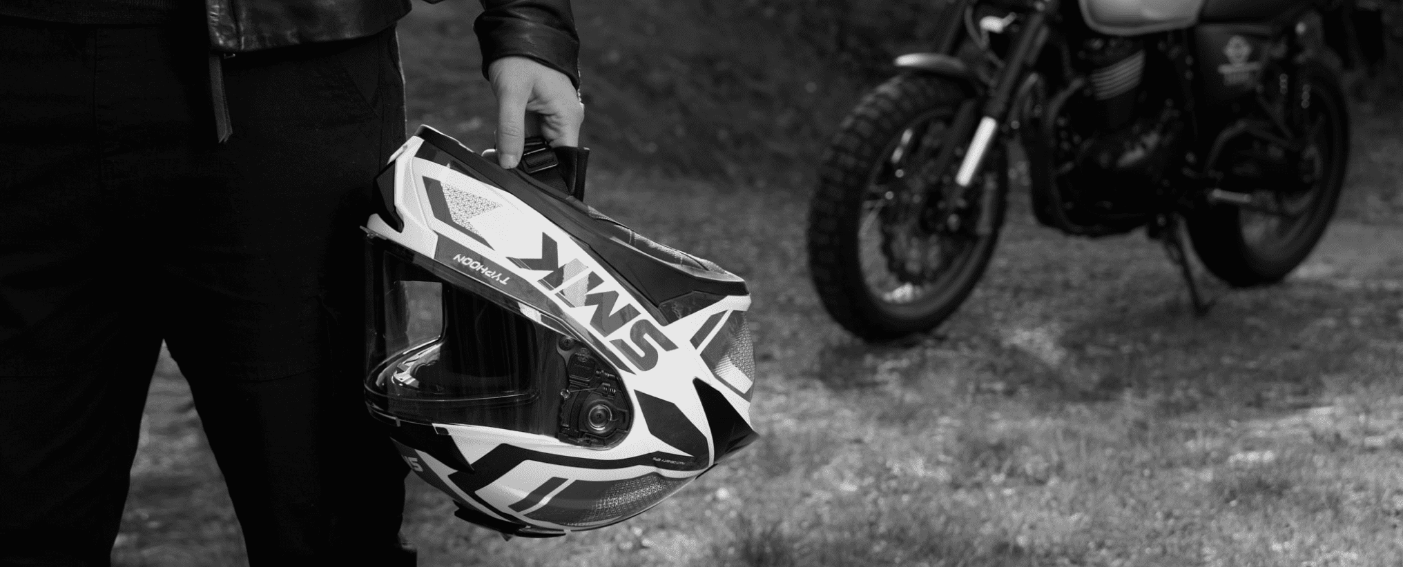 Outdoor-BW-SMK